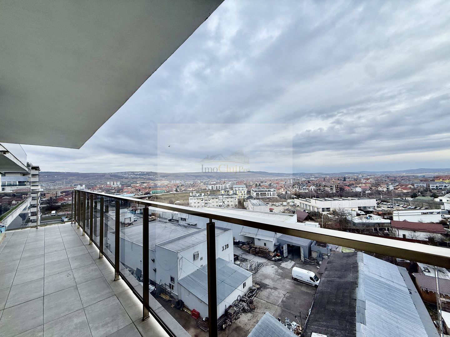 Inchiriere 3 camere| 70 mp + terasă 16 mp | Parcare -Leroy Merlin - Poză 11