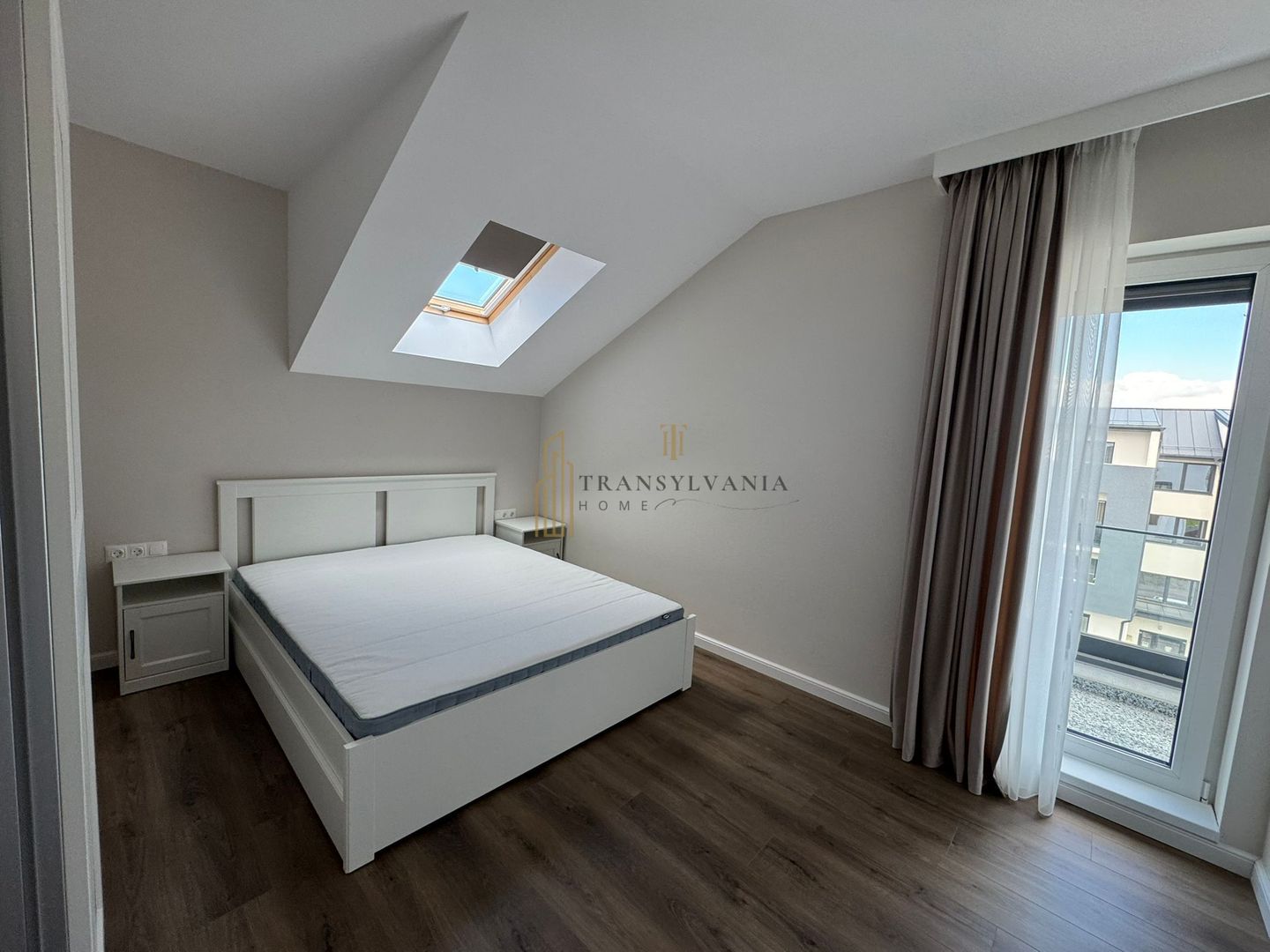 Apartament 3 camere, modern, suprafata generoasa - Poză 19