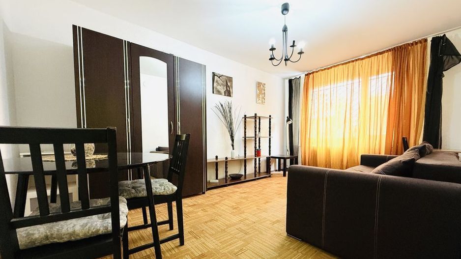 Apartament 2 camere Podul Grant, bloc solid, reabilitat, ideal investiție - Poză 1