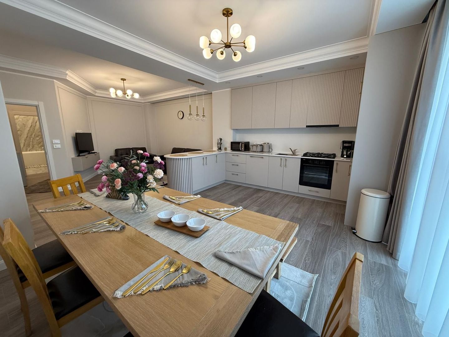Apartament LUX 104 MP | Rădăuți | 2 Băi | Open Space | Etaj 1 - Poză 4