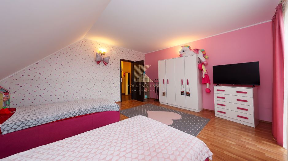 Reședință exclusivistă cu potențial investițional în centrul Cristian - Poză 5