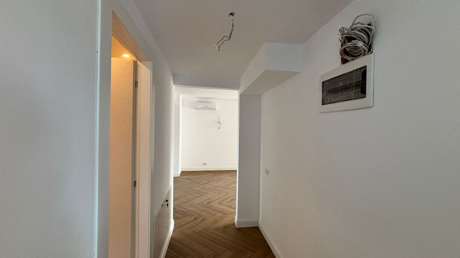 4 Camere I Spatios I Loc Parcare - Poză 2