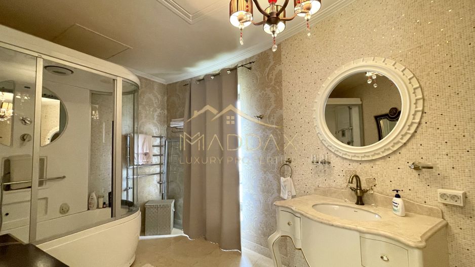 Impressive Villa *1500 SQM usable* 2613 SQM land / Open to the lake - Poză 52