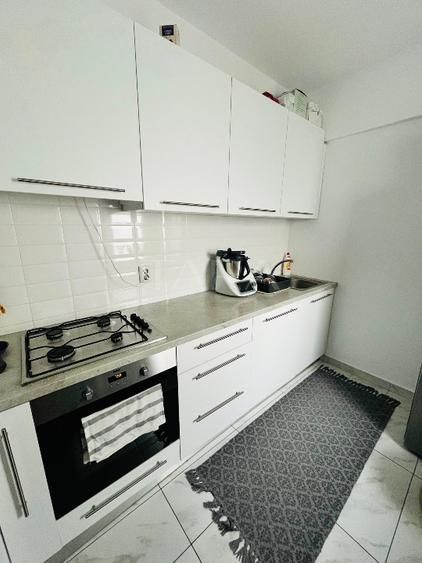 Apartament cu 2 camere, terasă de 50 mp, parcare subterană inclusă. - Poză 2