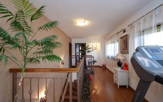 Rezervat/Zona Centrala/Casa Spatioasa/Mobilata Utilata - Poză 16