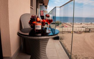 Apartament prima linie la mare, et.3 mobilat si utilat - Poză 10