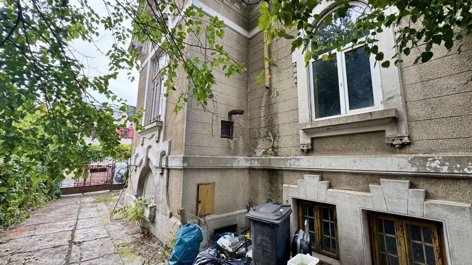 Vila interbelica si teren 501 mp in proprietate, un sigur proprietar ! - Poză 8