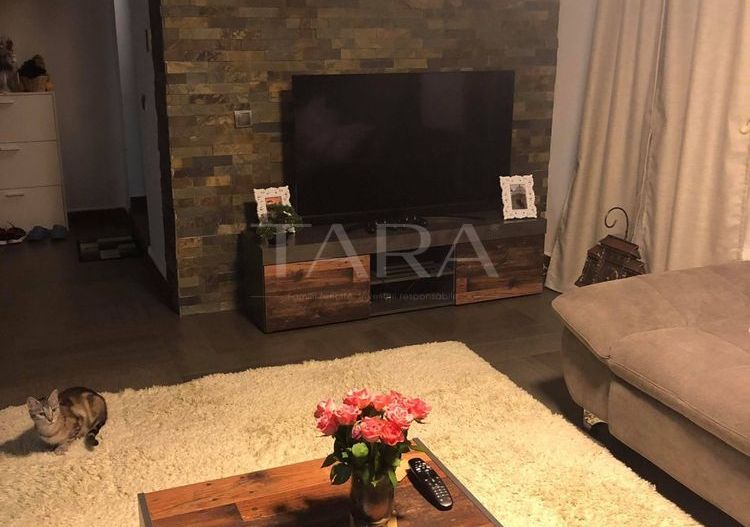 Casă individuală cu terase, curte generoasă și garaj – Floresti. - Poză 2