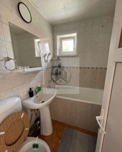 Apartament de închiriat cu 2 camere în zona Băneasa sector 1 - Poză 5