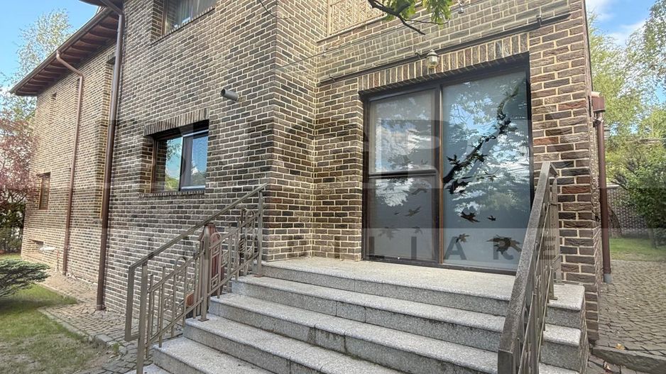 Casa exclusivista 310mp, teren 900mp, zona Faget - Poză 1