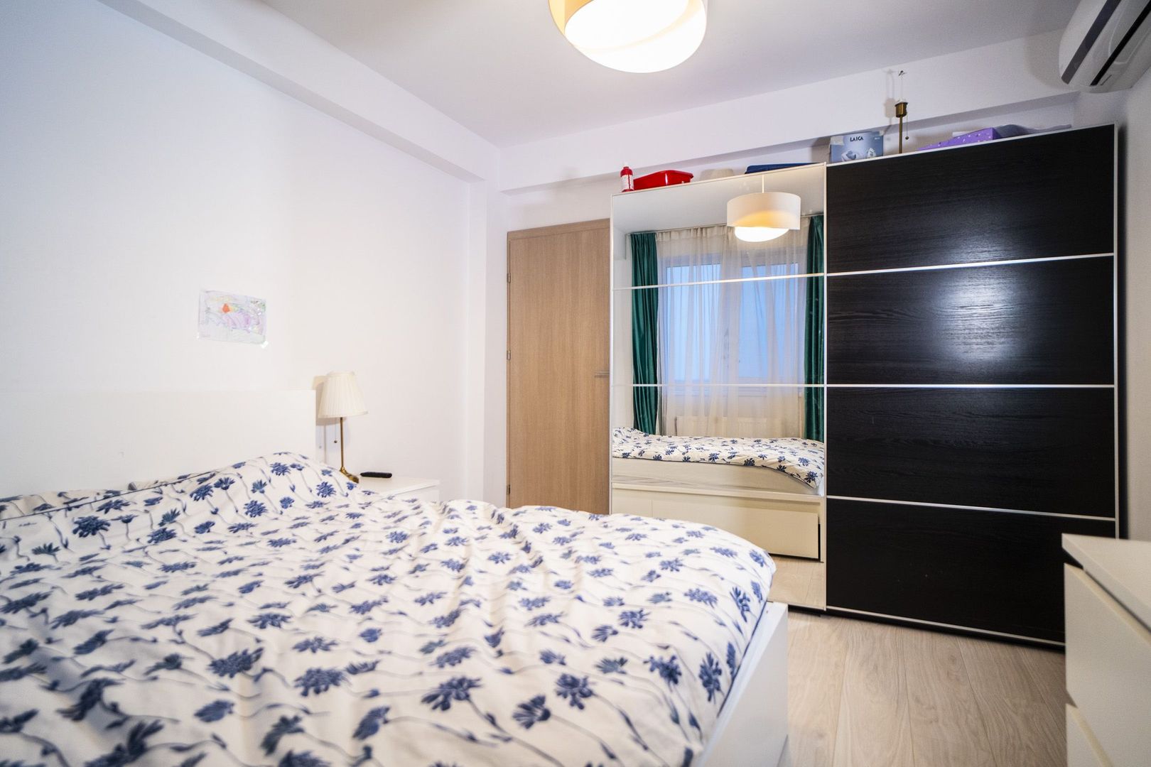 Domnesti - Tudor Vladimirescu - Energeticienilor, casa 4 camere, stb - Poză 6