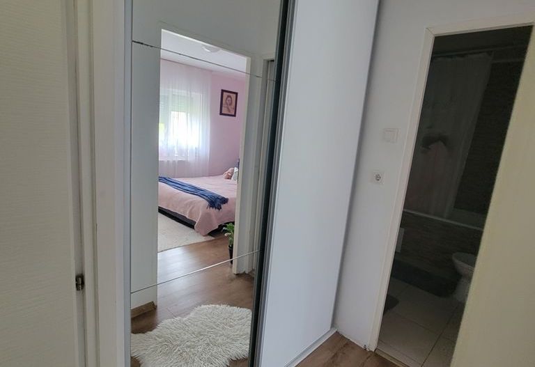 BRASADAS vinde ap 2 cam mobilat etaj 4/4. - Poză 8