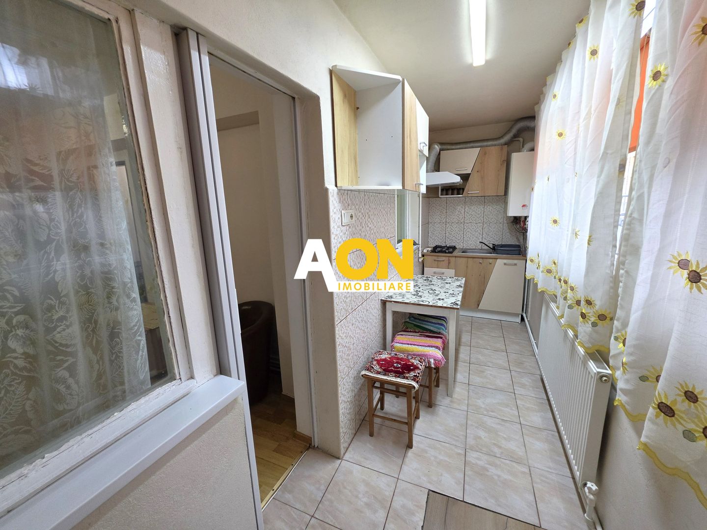 Garsoniera cu balcon, cu camera suplimentara pentru copil, Cetate - Poză 2