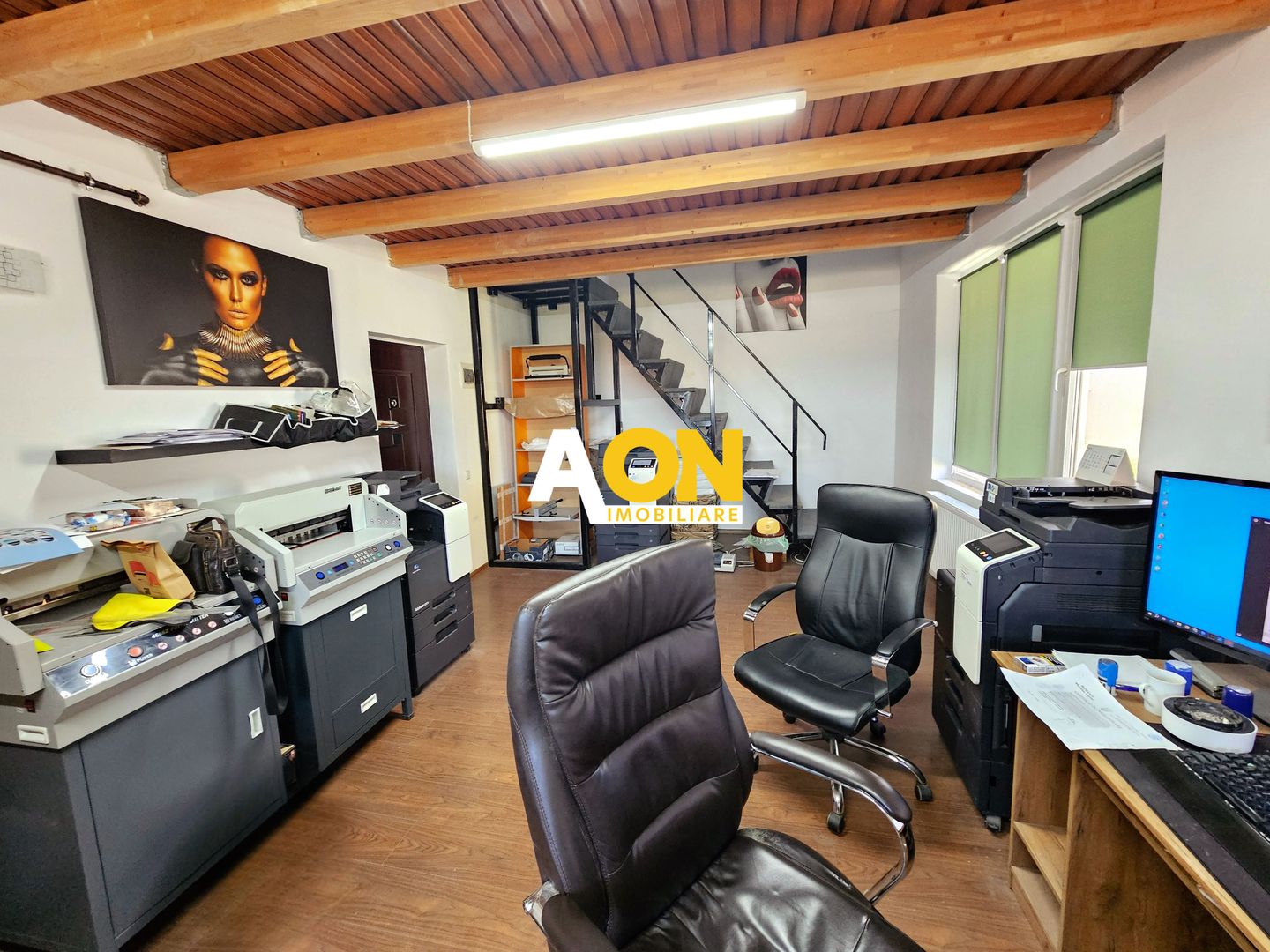 Apartament 4 camere, 2 bai,pretabil pt. birouri, zona ultracentrala - Poză 1