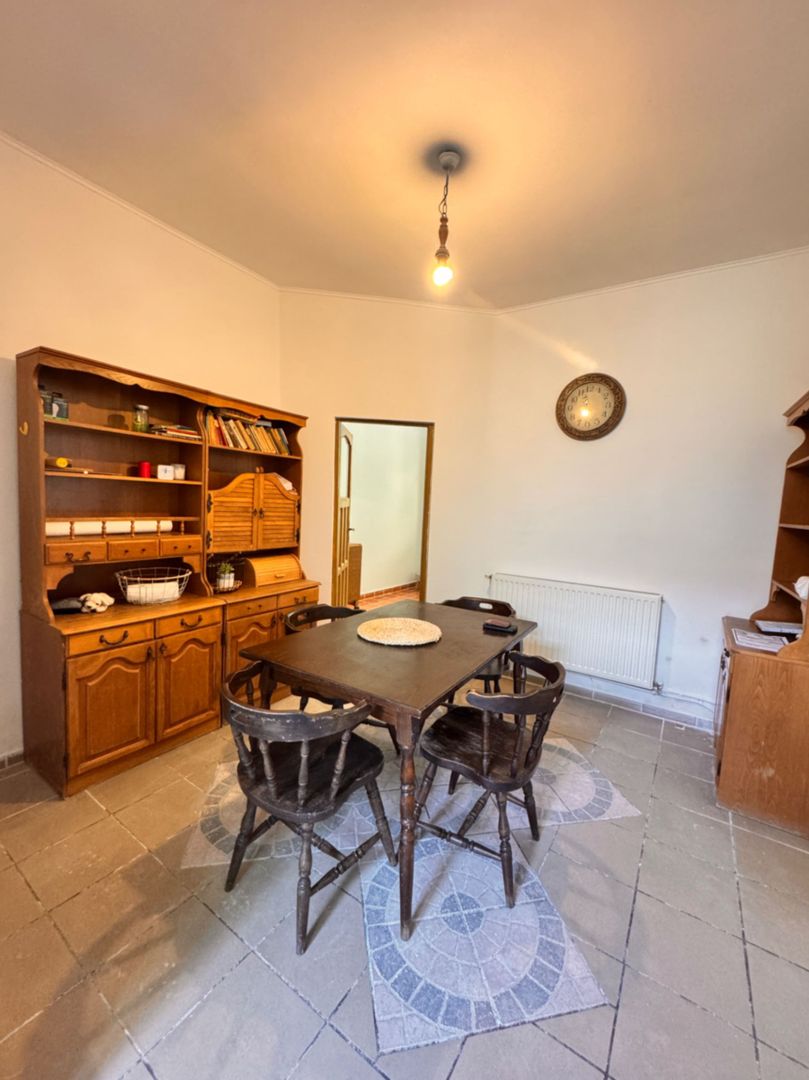 Apartament spațios la curte comună – zonă centrală, Oradea - Poză 10