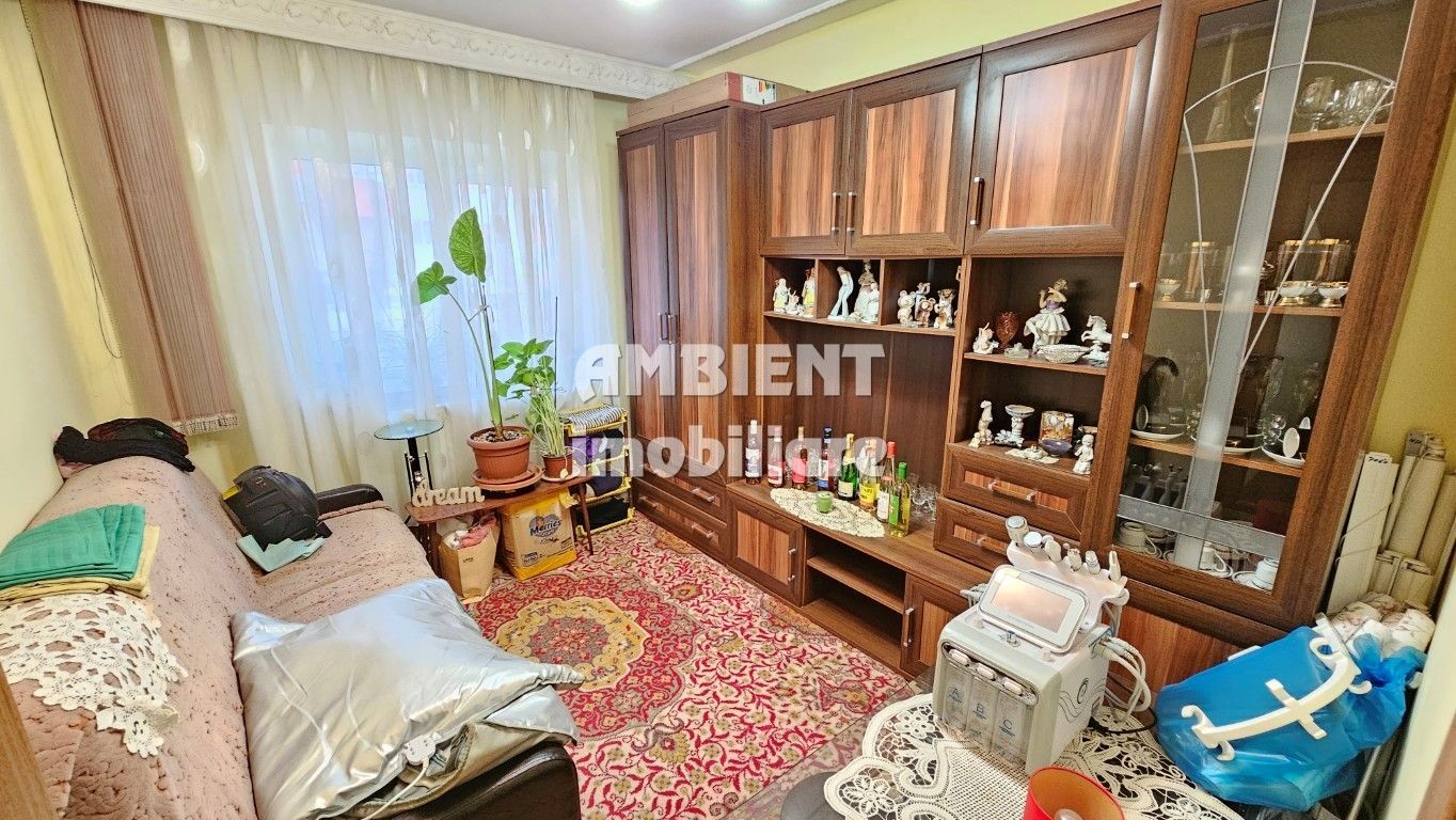 Apartament 4 camere, spatiu comercial, zona CARTIER; - Poză 11