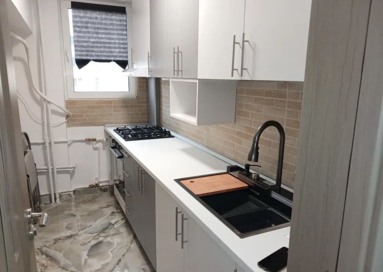 GARSONIERA DOAMNA GHICA, PRIMA INCHIRIERE, RENOVAT, BUCATARIE INCHISA - Poză 3
