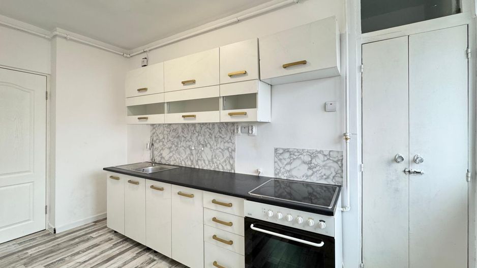 COMISION 0! Apartament cu 4 camere langa AFI, in Centrul Civic - Poză 3