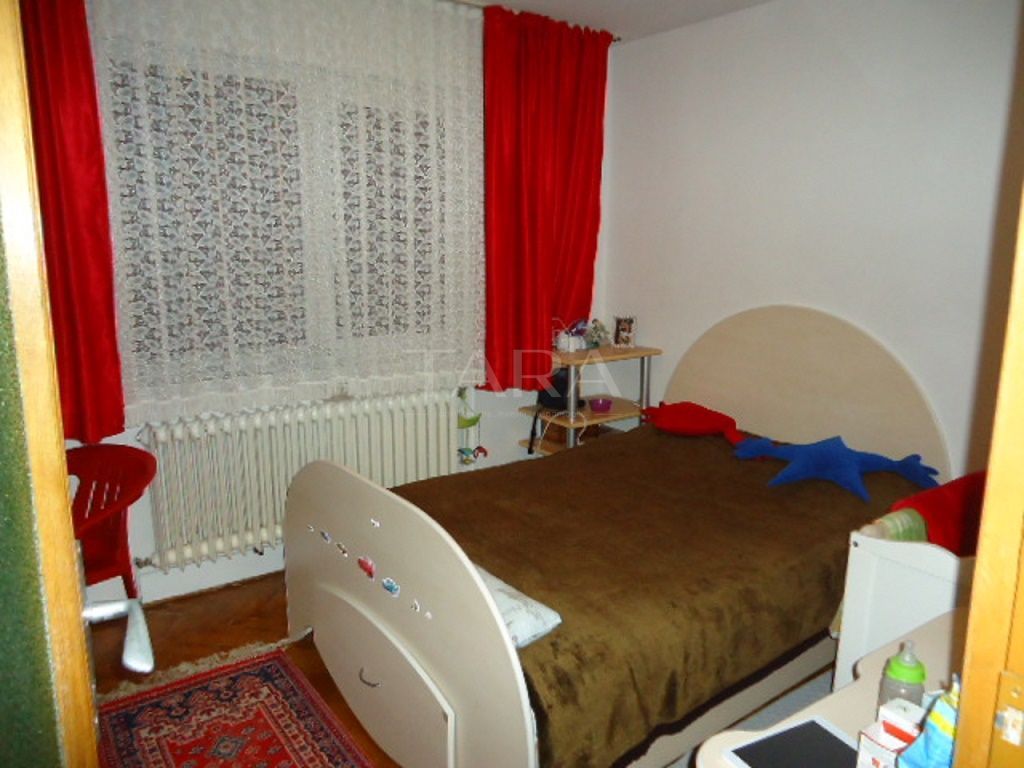 Apartament cu 4 camere de vânzare în zona Manastur - Poză 4