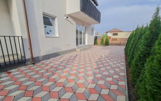 Apartament nou, mobilat și utilat - 3 camere, 2 bai și curte - Poză 3
