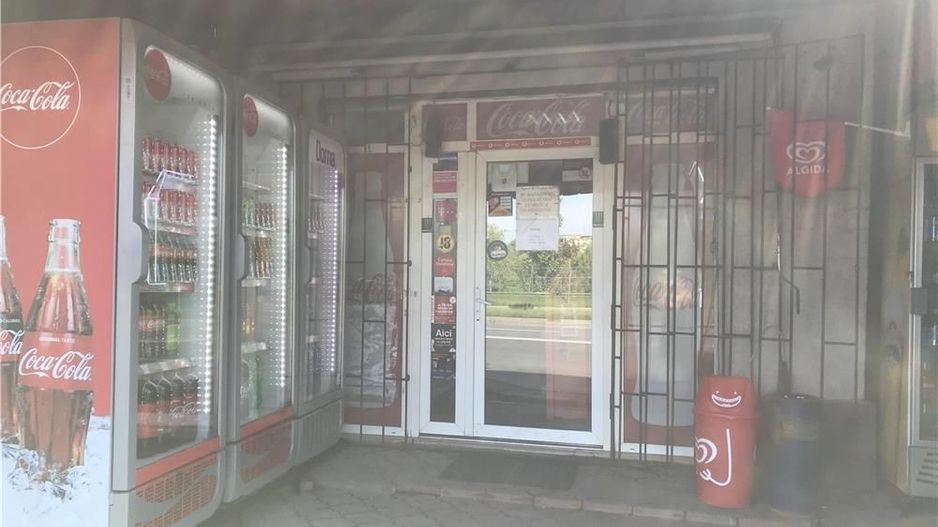 Spatiu com   casa - Sos Petricani - Poză 1