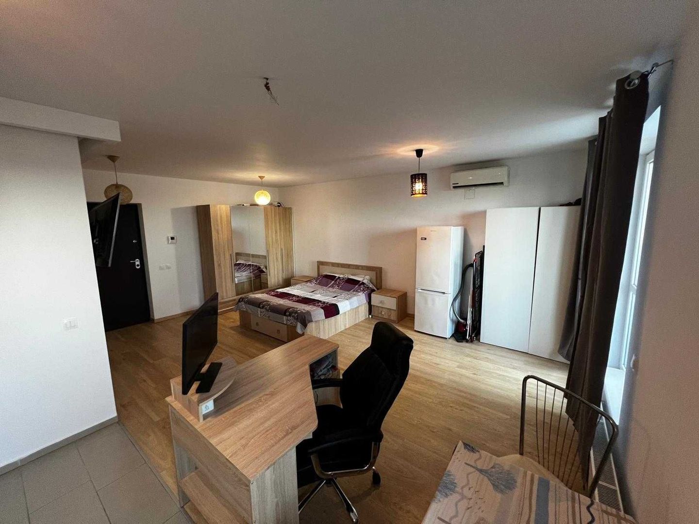 Vanzare studio in The Park Tineretului, vedere suberba - Poză 4