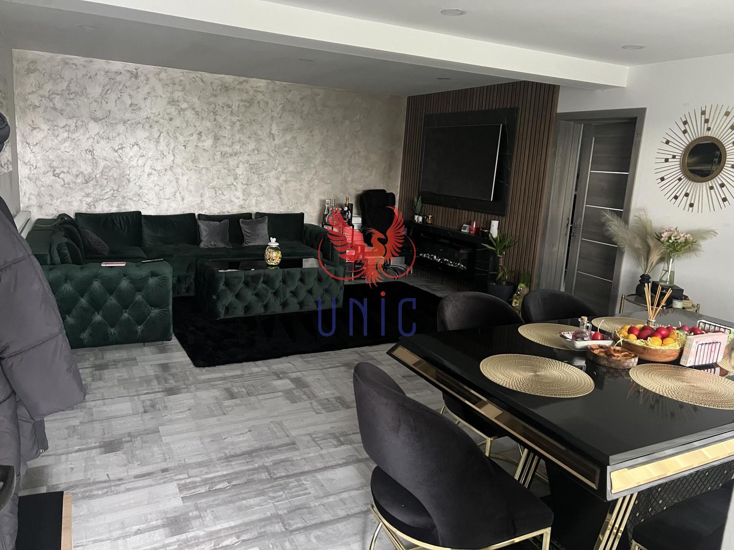 Casa de lux , zona  rezidentiala Popoveni - Poză 1