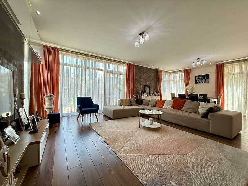 Casă individuală P+1+M, 5 camere, 210 mp utili – Calea Șagului - Poză 2