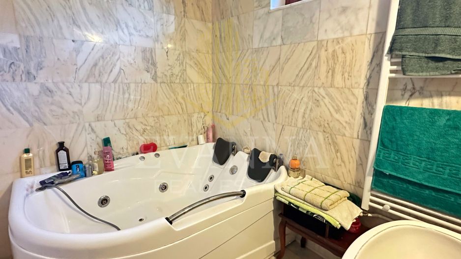 Strada Grigore Ureche / Casa de vanzare - Poză 13