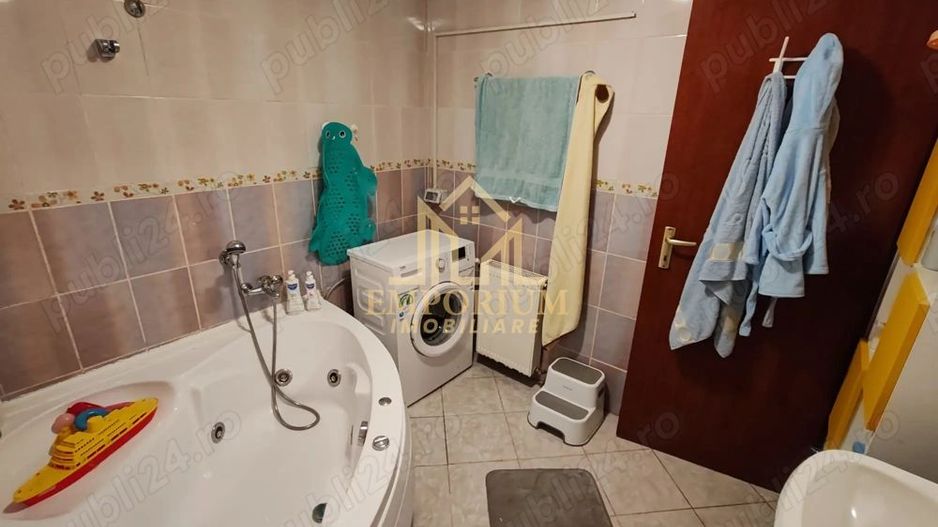 3 camere semidecomandate, Jacuzzi, Parcare, Zorilor, Calea Turzii - Poză 1