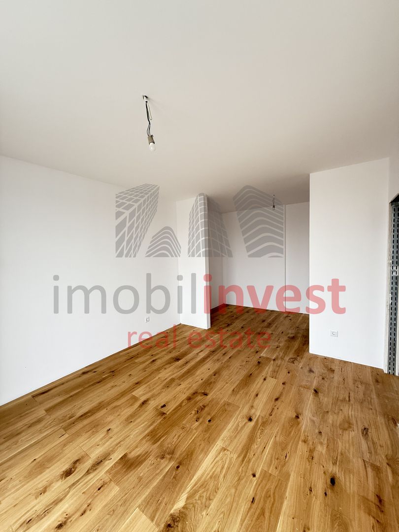 Apartament 4 camere de vanzare Pipera in bloc cu vedere la lac - Poză 11