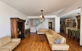 Vilă cu 7 camere în Faleză Nord – acces din 2 străzi/parcare în curte - Poză 4