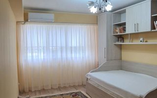 De inchiriat apartament 1 camera micro 20, etaj 1, 1500 lei - Poză 1