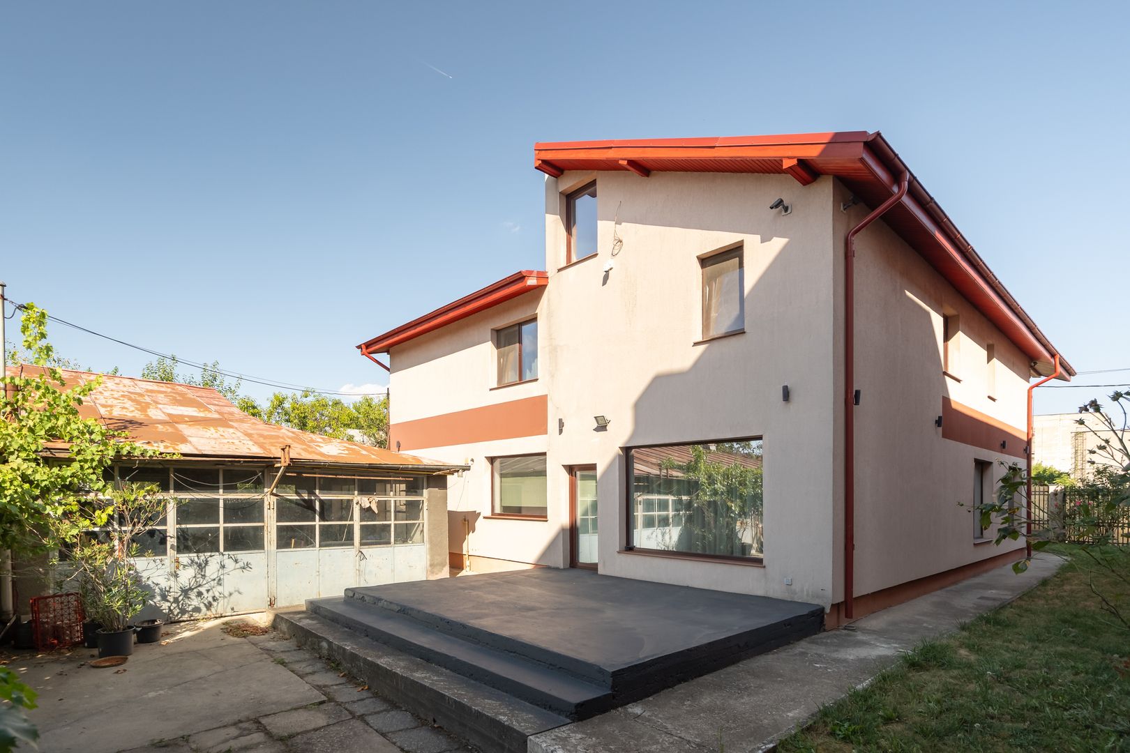 Casa in zona Vitan - Splai, ideala pentru orice tip de activitate sau locuinta - Poză 2