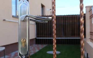 Predare la Cheie, Curte Amenajata, Toate Utilitatile in Uz - Poză 20