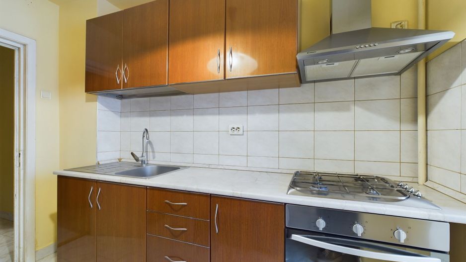 Apartament cu 3 camere, etaj intermediar - Poză 7