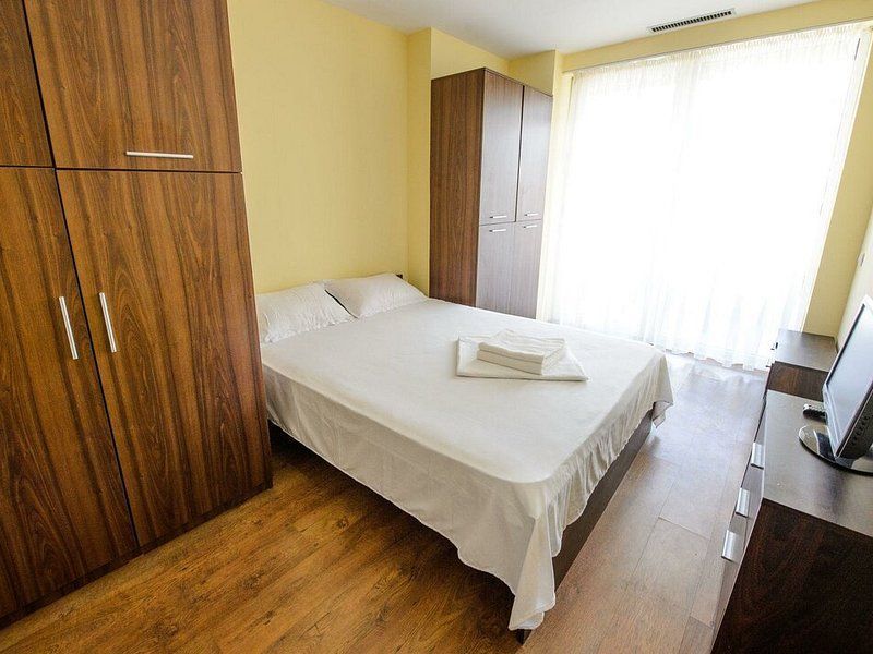 Apartament 2 camere, zona Coralia – Satul de Vacanță, etaj 4 - Poză 7