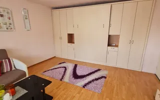 La 10 minute de Piața Unirii - Poză 17