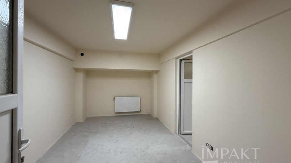 Spatiu de 450 m2 Piata Cipariu, ideal depozit curierat, arhivare, etc - Poză 2