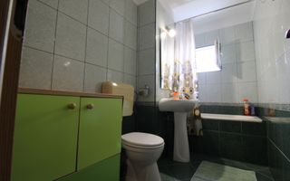 Apartament spatios, 3 camere, 2 bai, ideal pentru studenti - Poză 16