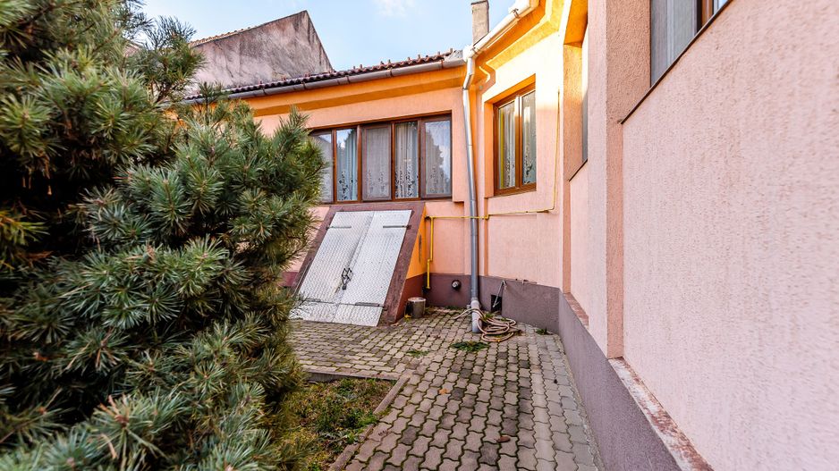 Casă Aradul Nou cu 5 camere și 1044 mp teren - Comision 0% - Poză 13