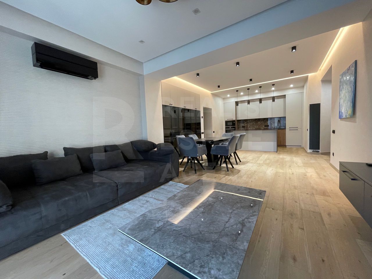 Chirie, apartament 3 camere, strada Ciuflea, Centru - Poză 2