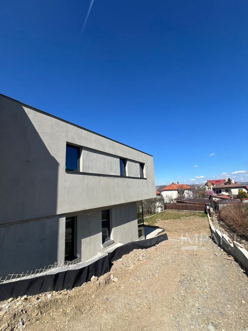 Casa individuala cu teren de 624 mp, cartier Andrei Muresanu! - Poză 14