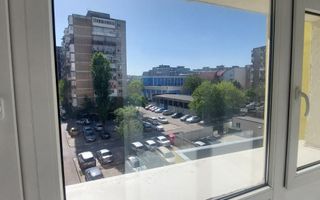 Vand apartament 4 camere situat la 10 min de Piata Unirii - Poză 10