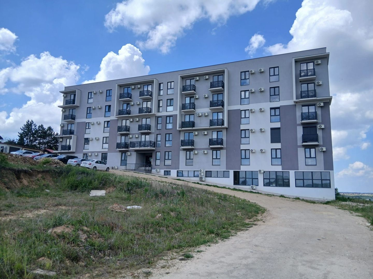 Apartament nou, 1 cameră, Băile Felix.  80 000 E. Comision 0 - Poză 2