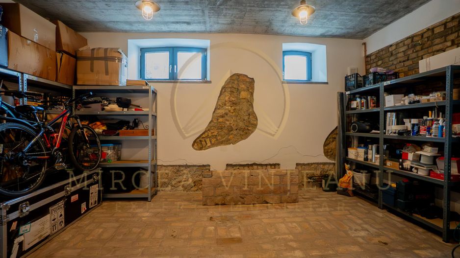 Vilă istorică de vânzare în Peninsula Constanța - Poză 37