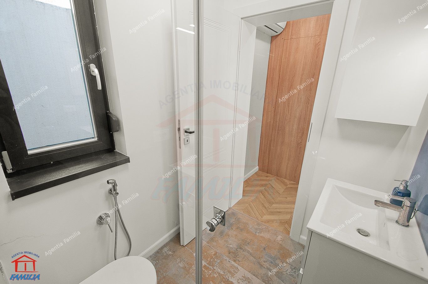 238.000 €  Condominium elegant, nou, în inima orașului Gal - Poză 14