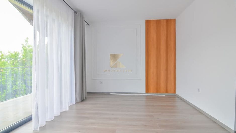 Casa noua tip duplex, 2 dormitoare cu 2 bai, curte, Sacele, PETFRIENDL - Poză 15