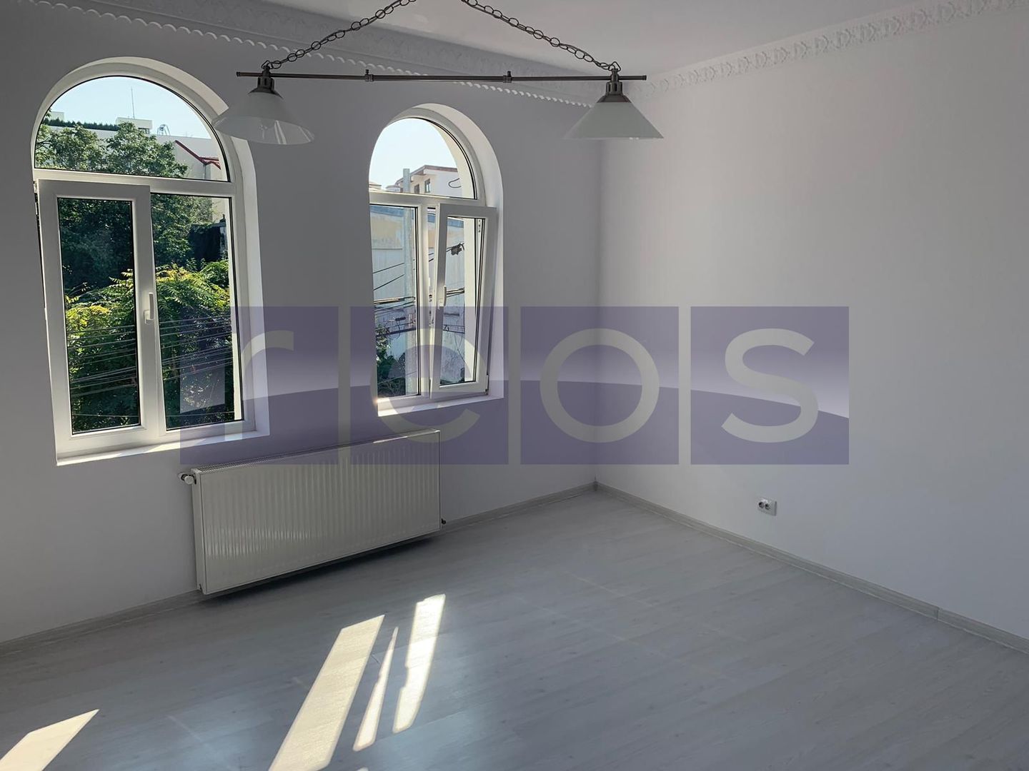 VANZARE - VILA 9 CAMERE  - Vasile Lascar, Mihai Eminescu, Bd. Dacia - Poză 2