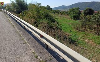 Teren intravilan 1400 mp cu utilitati la DN 17- Crainimat - Poză 4